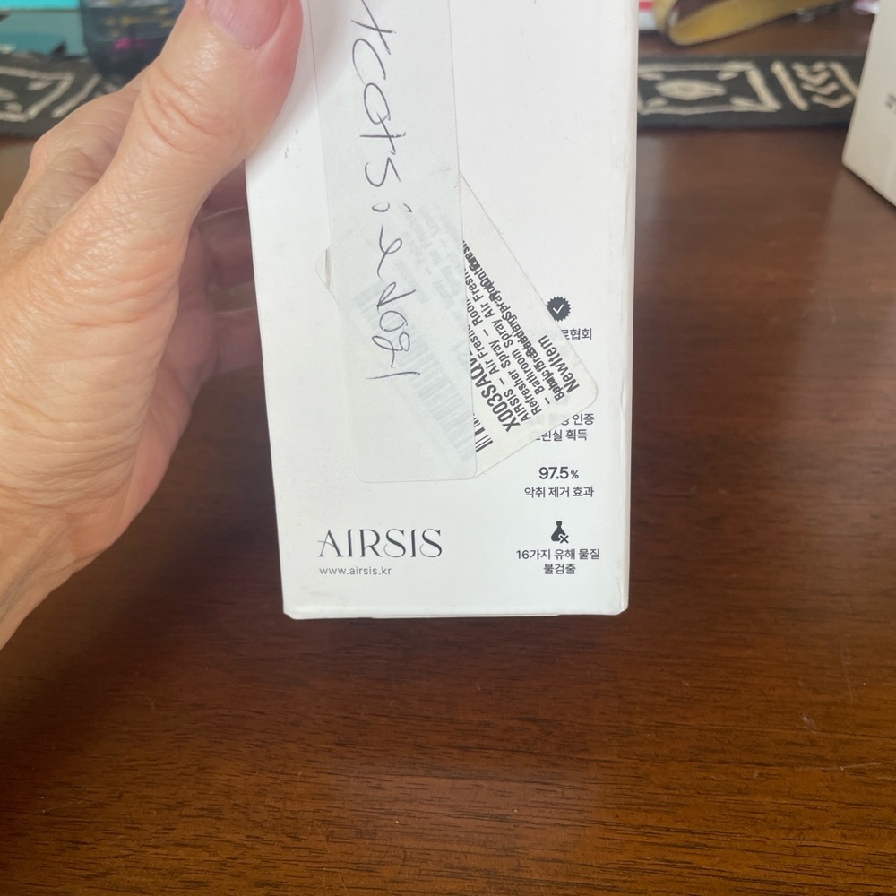 Beautiful fragrance AIRSIS Dress Perfume room and fabric spray - Picture 2 of 4